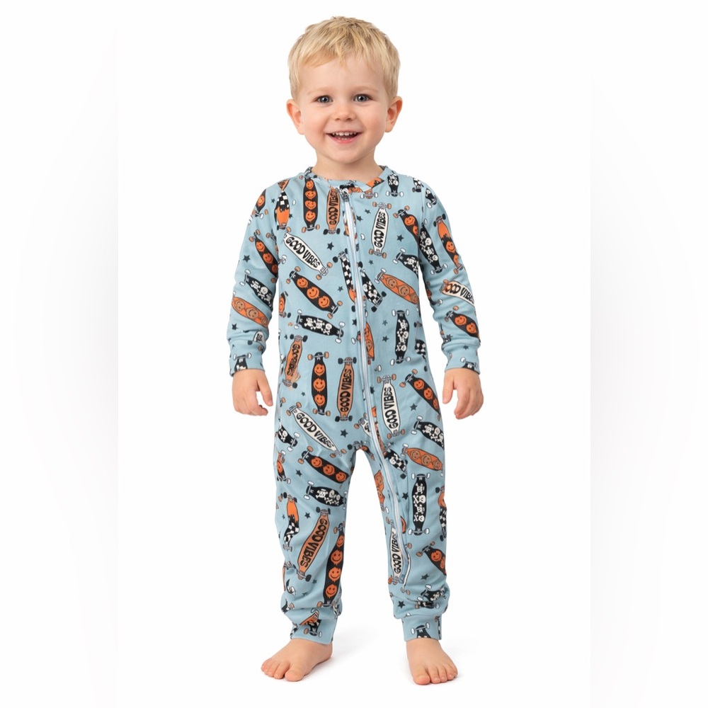 Pixie Lane Toddler Boys Skater Onesie PJ Size 2
